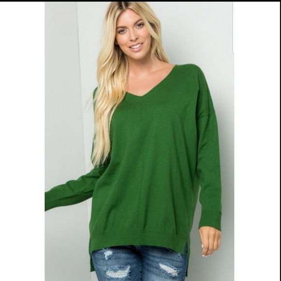 NWT Relaxed Fit Soft VNeck Hi-Lo Knit Sweater - Picture 2 of 3